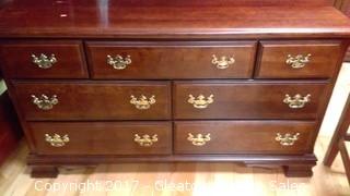 SOLID WOOD DRESSER WITH MIRROR
