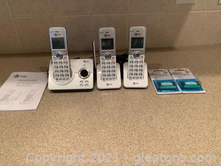 AT & T Cordless Telephone W/ Answering System 