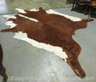 Branded with a “T” Hereford Cowhide Rug 