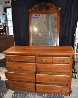 Colonial 8 Drawer Dresser with Detached Mirror