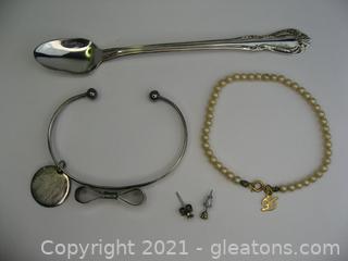 Miscellaneous Jewelry Lot 