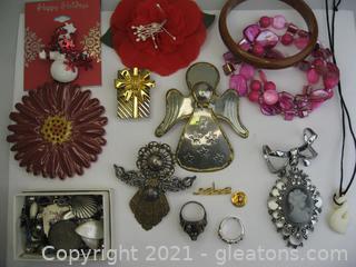 Miscellaneous Costume Jewelry Lot 