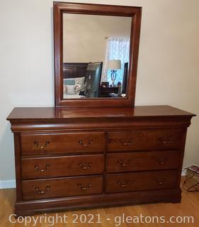 Gorgeous Lifestyle Furniture 6 Drawer Dresser with Mirror 