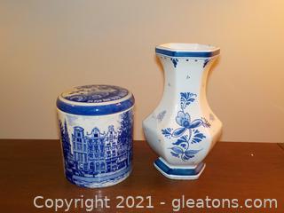 Two Delft Blue Display Pieces 