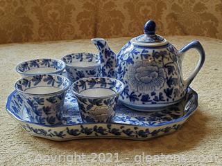 Vintage Leafy Blue White Mini Tea Pot W/ 4 Cups & Tray Signed