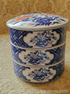 1977 Porcelain Blue White Stacking Trinket Dishes W/ Lid Japan
