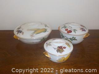 Group of 3 Royal Worcester Gold Casserole Dishes with Lids 