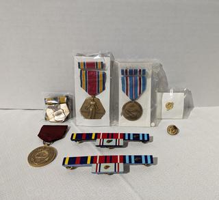 Military Medals & Awards 