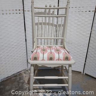 Nice Accent Chair with Upholstered Seat 