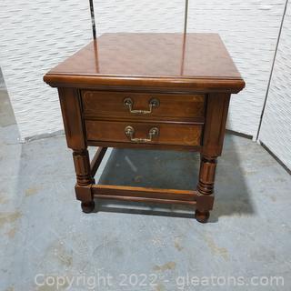 Traditional Style One Drawer End Table 