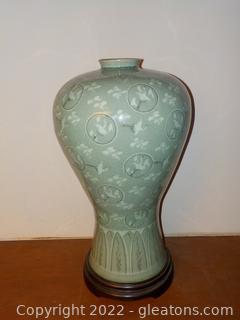 Exquisite Korean Celadon Porcelain “Cloud and Crane” Vase
