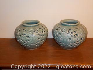 Pair of Pretty Ceramic Japanese Vases/Pots 
