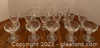 Fourteen Pcs of Vintage Glassware 