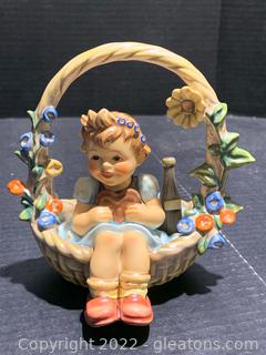 Hummel Figurine “A Basket of Gifts” No.618 