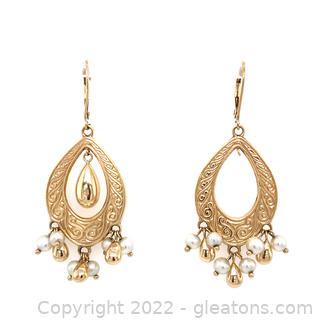 $4,000 Appraised 14K yellow gold chandelier pair of earrings
