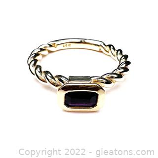 Simple Amethyst Ring in 14k Yellow Gold 