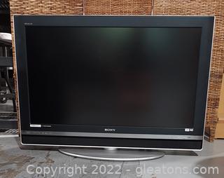 Sony 40” Bavaria LCD Digital Color TV on Swivel Base 