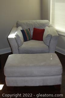 Sofa Express Armchair with Ottoman & Pillows
