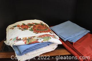 Tablecloths,  Napkins & Place Mats (Not all Pictured in 1st Pic) 