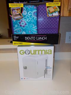 4-Liter Cooker/Warmer by Gourmia and Fit and Fresh Bento Lunch Box and Bag 