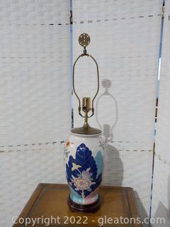 Pretty, Asian Table Lamp with Ceramic, Urn Style Body 