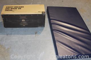 New in Box Barkbox Cooling Gel Memory Foam Dog Bed Plus Blue Mat 