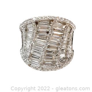 Stunning 14K White Gold Diamond Fashion Ring