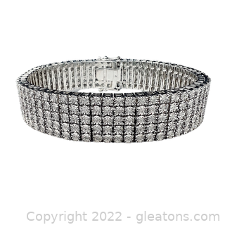 Beautiful Diamond Bracelet in Sterling Silver