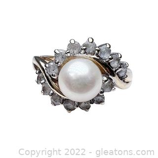 14K Yellow Gold Freshwater Pearl and White Topaz Ring