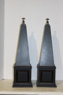 2 Black Fleur-De-Lis Obelisk 