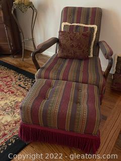 Vintage Reclining Chair w/Matching Ottoman & (2) Pillows