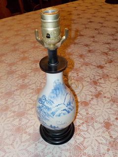 Vintage Blue and White Chinoiserie Accent Table Lamp 
