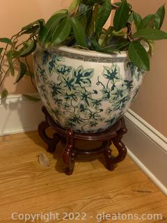Ivy Embellished Urn Style Planter with Removable Live Plant and Stand