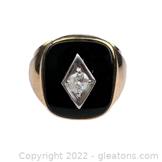 Men's Diamond and Onyx Ring in 10kt Yellow Gold
