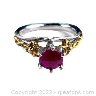 Beautiful Ruby and Diamond Ring 18kt Gold