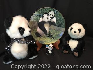 Two Darling Panda Plush and Panda Plate