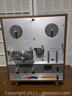 Vintage Akai Reel to Reel 4 Track Stereo Monaural Sound Recorder/Reproducer