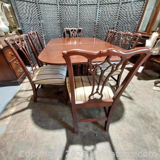 Very Nice Irwin Dining Table with 6 Chippendale Style Chairs