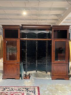 Lighted Entertainment Cabinet or 2 Sides Display Cabinet