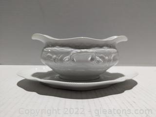 Classic Rosenthal Gravy Boat with Attached Underplate 