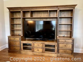 Ethan Allen Modern Maple Wooden Entertainment Cabinet