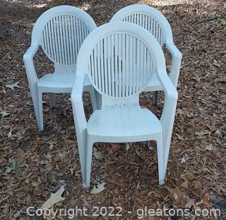Set of 3 Crosfillex Stacking Chairs 