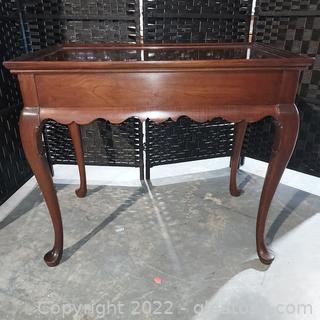 Ethan Allen Queen Anne Style Table 