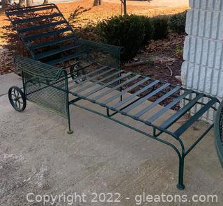 Green Iron Outdoor Chaise Lounge 
