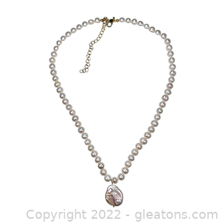 Gorgeous Freshwater & Baroque Pearl Necklace