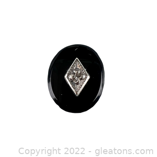 Onyx with 10kt White Gold & Diamond Oval