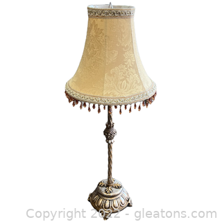 Adorable Vintage Table Lamp
