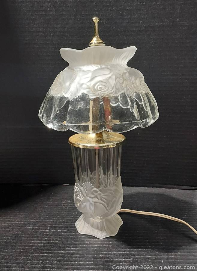 Large Home Entertaining Estate Sale & Online Auction featuring Crystal, Silver and More 