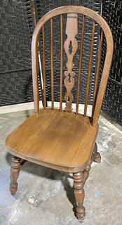 Wonderful Windsor Ethan Allen Royal Charter Oak Chair 