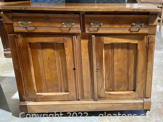 Old English Style Sideboard (Possible Oak) 